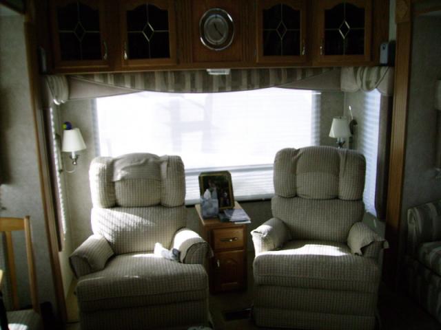 Living Room Recliners