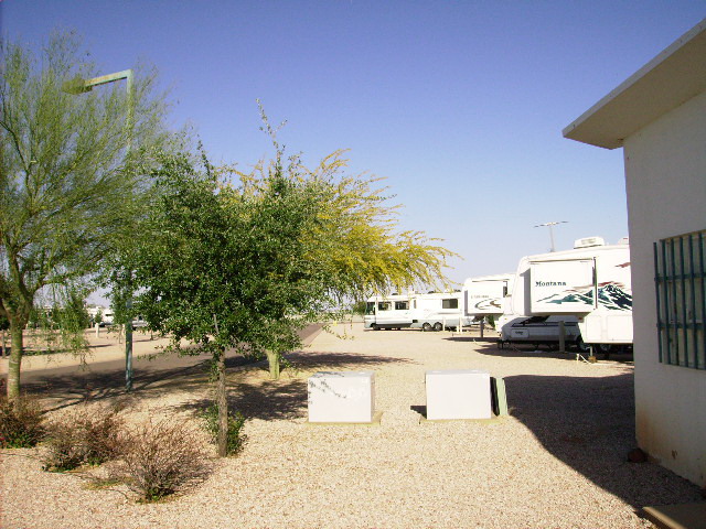 Pull through area at Cotton Lane RV Park
