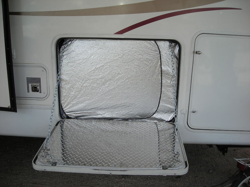 Cargo Door 3